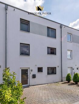 Neuwertiges Reihenhaus in Zazenhausen - 3 Schlafzimmer, Hobbyraum, Pergola, 2 Stellplätze und Keller - Stuttgart