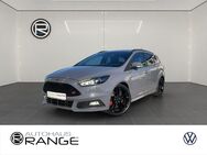 Ford Focus, 2.0 ST Ecoboost, Jahr 2017 - Fritzlar