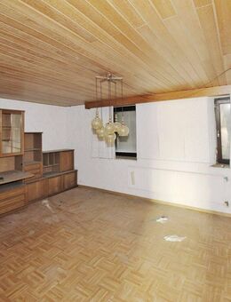 Solides 2-Familienhaus mit Potenzial! - Malborn