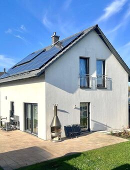 Modernes und energieeffizientes EFH unweit der Ostsee mit ca. 115 m² Wfl. auf 746 m² großem Grdst.! - Kröpelin Zentrum