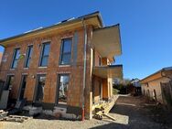 KfW40: Wunderbare 3 ZKB, 85 qm, BALKON, TOP-Lage IN-Süd, Ringsee, Carport, 6-Fam.haus - Ingolstadt