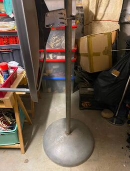 Satelittenantennenständer + Antenne 90 cm - Berlin