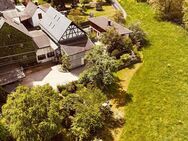 Großes Anwesen mit vielen Möglichkeiten im Grünen - Ehringshausen