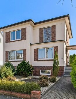 Einfamilienhaus in ruhiger Lage von Bad Oeynhausen mit Garage und schönem Garten - Bad Oeynhausen