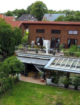 Traumgrundstück mit exklusivem Zweifamilienhaus - nur 500 m zur Nordsee - Cuxhaven