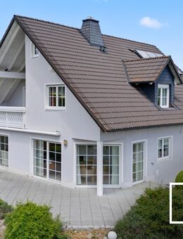 Luxus pur & Fernblick! Hochwertiges Anwesen nahe Bayreuth mit tollem Garten, Traumterrasse und ELW - Hummeltal