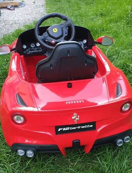 Spielfahrzeug RIDE ON FERRARI (zum selber fahren) - Bürstadt