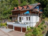 PROVISIONSFREI - Traumhafte DG-Wohnung in naturnaher Lage mit Domblick sowie Garten und Doppel-Garage - Sankt Blasien