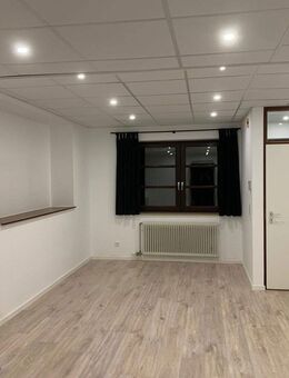 Zentrale 1,5 Zimmer Wohnung mit Stellplatz in Tübingen - Tübingen