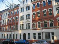 Großzügige 2 Zimmer-Wohnung mit Parkett, Wanne/Dusche und großer Terrasse - Leipzig