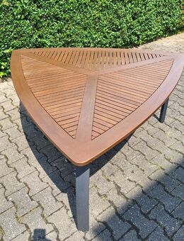 Siena Garden Gartentisch Esstisch 3eckig braun 75cm hoch 150cm bis 160cm breit - Essen
