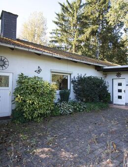 Idyllisch gelegenes Haus mit großem Grundstück, und Einliegerwohnung inmitten der Natur - Kludenbach