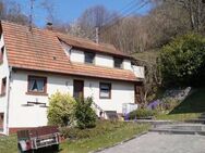 Renovierungsbedürftiges Haus, oder Abriss mit ca. 889 m² Grundstück in Zizenhausen - Stockach