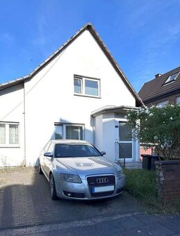 Charmantes, freistehendes Haus mit idyllischem Garten in Köln-Godorf - Köln