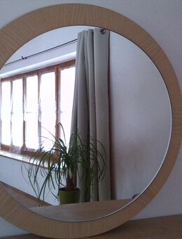 schöner Spiegel rund mit Holzrahmen - Traunstein