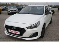 Hyundai i30 1.4 Select Navi Tempomat Spurhalte PDC USB - Sandersdorf Brehna