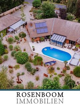 Einzigartiges Wohnensemble: Luxuriöser Bungalow mit Einliegerwohnung, Loungehaus und Pool - Wiesmoor