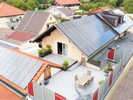 Renoviertes Wohn- und Geschäftshaus mit Dachterrasse, Garten und PV-Anlage - Garching (Alz)