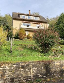 Solides 1 - 2 Familienhaus mit viel Platz für individuelle Ideen! - Reichenbach (Fils)