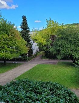 Helle 2-Zimmer-Wohnung mit 2 Balkonen - Provisionsfrei für Käufer - Karlsruhe