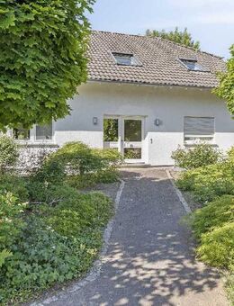 Zweifamilienhaus und Bungalow auf 2.412m² Traumgrundstück in Ratingen - Ratingen