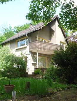 Zweifamilienhaus mit potentieller Einliegerwohnung oberhalb der Weser - Hameln