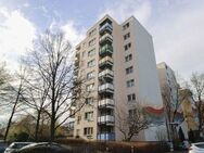 Bezugsfrei: Potenzialstarke 3-Zimmer-Wohnung mit Balkon und Fahrstuhl - Berlin