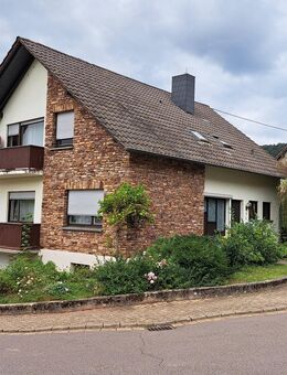 reserviert - Freistehendes, gepflegtes und geräumiges Wohnhaus in ruhiger und guter Lage von Merzig - Merzig