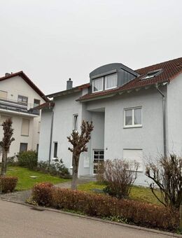 Wohnen mit Weitblick: Stilvolle, renovierte Traumwohnung mit Seeblick & 25 m² Terrasse - Überlingen