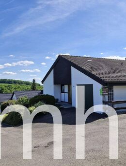 Nümbrecht Rommelsdorf: Verklinkerter Massivbau mit Garage - Nümbrecht