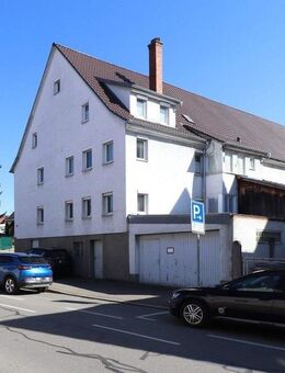 Ehem. Hofstelle - Wohnhaus mit Ökonomiegebäude in Innenstadtlage von Metzingen zu verkaufen - Metzingen
