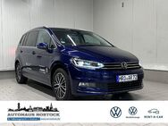 VW Touran, 1.5 TSI Highline, Jahr 2024 - Rostock