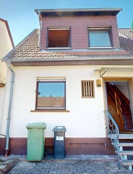 Gemütliche DHH mit Garage und innenliegendem Garten im Herzen von Bruchhausen - Ettlingen