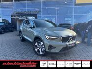 Volvo XC40, B3 B Core BusinessPak, Jahr 2022 - Potsdam