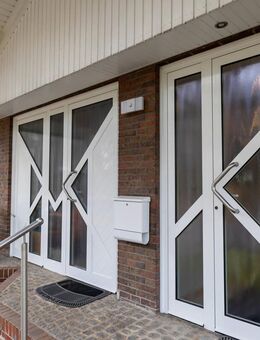 *** ZWEIFAMILIENHAUS in TOP LAGE mit TOP ZUSTAND und MODERNISIERTEM DACH *** - Delmenhorst