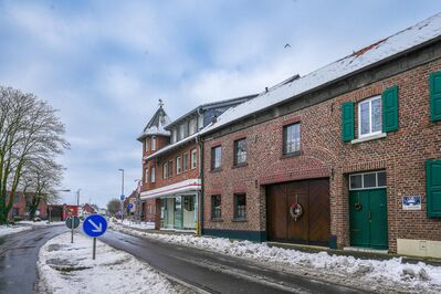 Gepflegtes Familienhaus mit Wellnessoase, Kamin & großem Garten - Modernisiert & Familienfreundlich