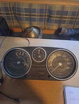 Cockpit Mercedes 114/115 Gebrauchs u Lagerspuren, lag im Speicher(sicher sehr lange) - Buchen (Odenwald)