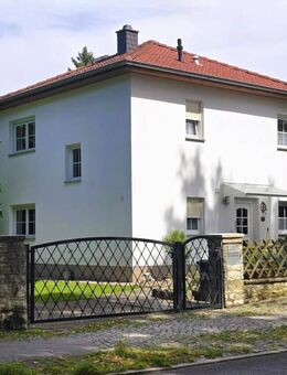 Einziehen und Wohlfühlen - repräsentative Stadtvilla auf Eckgrundstück Dorfkern Alt-Lankwitz - Berlin
