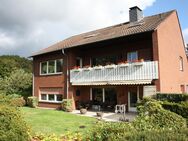 Freist. 261qm Zweifamilienhaus zzgl augeb. 85qm Dachboden, Naturschutzgeb. "Dunkelschlag",Sackgasse - Oberhausen