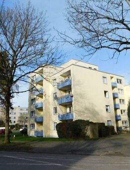 Mit Fahrstuhl und Balkon, ideal im Alter! Einzugsbereit renoviert ! - Bochum