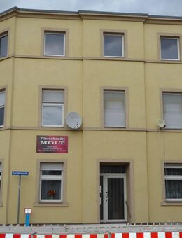 vollsanierte 4 - Raum - Wohnung mit Einbauküche und Tageslichtbad - Coswig (Anhalt)