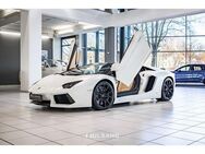 Lamborghini Aventador LP 700-4 Roadster LIFT Kam. ACCESSORI - Hannoversch Münden Zentrum