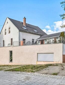 Attraktives Zweifamilienhaus in Frankenberg/Sachsen - Frankenberg (Sachsen)