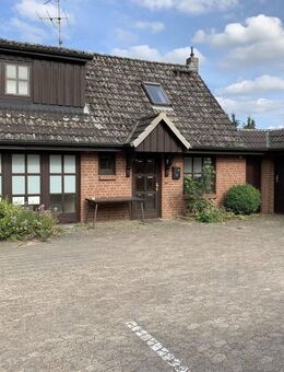 Zentral in Hollenstedt: allergikerfreundliche, gepflegte Maisonette mit Studio und Wohnküche! - Hollenstedt