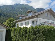 Moderne Doppelhaushälfte mit Blick auf Wettersteingebirge & Zugspitze in familienfreundlicher Lage. - Garmisch-Partenkirchen