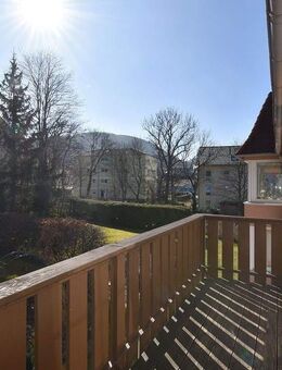 Helle 2-Zimmer-Wohnung mit Balkon und PKW-Stellplatz nahe dem Goslarer Schützenplatz! - Goslar