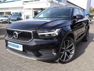 Volvo XC40, Momentum, Jahr 2019 - Darmstadt