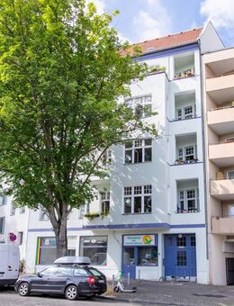 Kapitalanlage in Berlin-Mitte: 3-Zimmer-Altbauwohnung mit Loggia am Humboldthain - Berlin