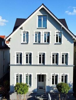 Zwischen Altbaucharme und Stadtleben - 2-Zimmer-Wohnung mit Balkon Nähe Siggi - Bielefeld