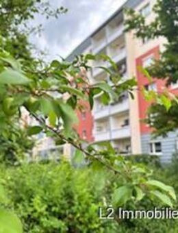 Lichtduchflutete 4-Raum-Eigentumswohnung mit Balkon in grüner Lage von Coswig - Coswig